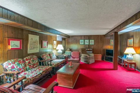 149 Park Drive New Milford NJ 07646