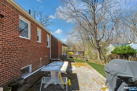149 Park Drive New Milford NJ 07646