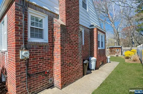 149 Park Drive New Milford NJ 07646