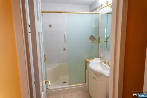 555 North Avenue Fort Lee NJ 07024