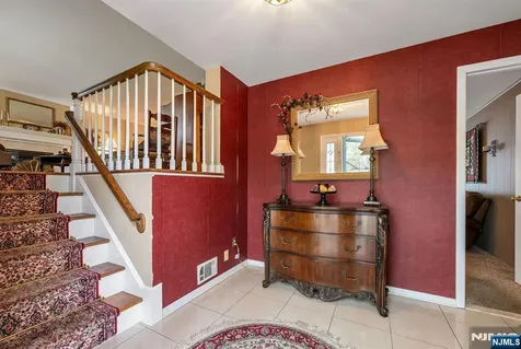 485 Eisenhower Court Wyckoff NJ 07481