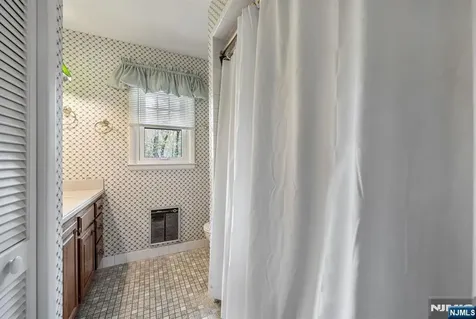 485 Eisenhower Court Wyckoff NJ 07481