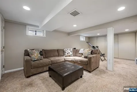 485 Eisenhower Court Wyckoff NJ 07481