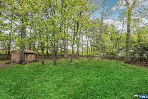 485 Eisenhower Court Wyckoff NJ 07481