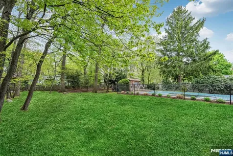 485 Eisenhower Court Wyckoff NJ 07481