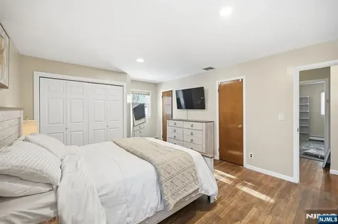 14 King Road Park Ridge NJ 07656