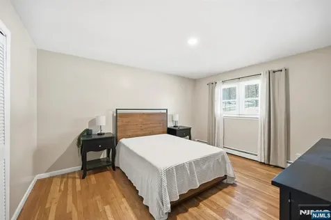 14 King Road Park Ridge NJ 07656