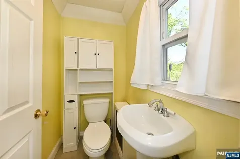 34 Gordon Street Ridgefield Park NJ 07660
