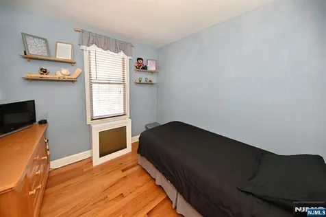 34 Gordon Street Ridgefield Park NJ 07660