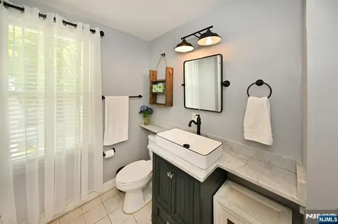 34 Gordon Street Ridgefield Park NJ 07660