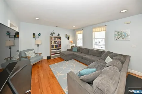 34 Gordon Street Ridgefield Park NJ 07660