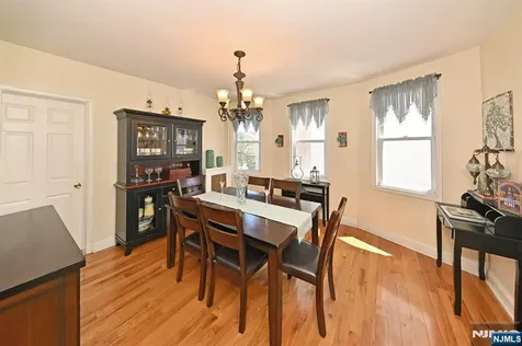 34 Gordon Street Ridgefield Park NJ 07660