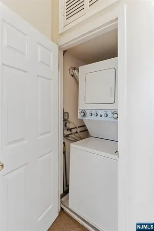 39-45 Bruen Newark NJ 07105