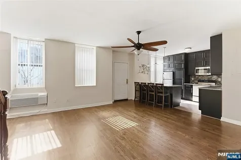 39-45 Bruen Newark NJ 07105