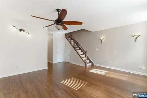 39-45 Bruen Newark NJ 07105