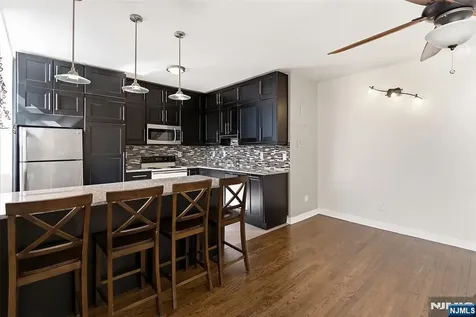 39-45 Bruen Newark NJ 07105