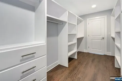 28 Bennington Road Livingston NJ 07039