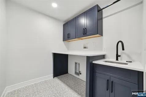 28 Bennington Road Livingston NJ 07039