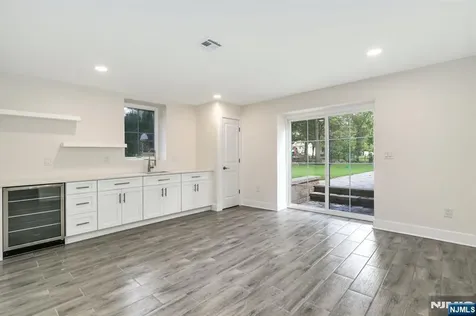 28 Bennington Road Livingston NJ 07039