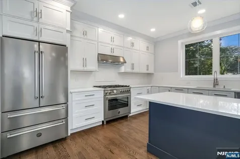 28 Bennington Road Livingston NJ 07039