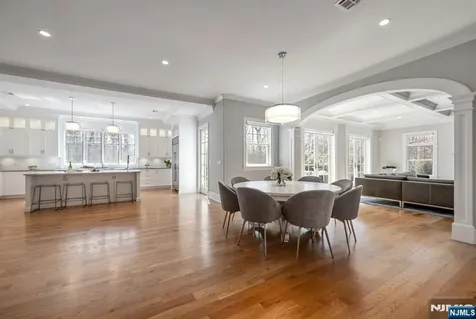76 Dimmig Road Upper Saddle River NJ 07458