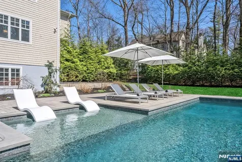 76 Dimmig Road Upper Saddle River NJ 07458