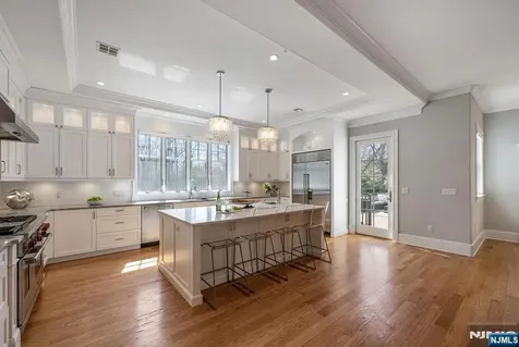 76 Dimmig Road Upper Saddle River NJ 07458