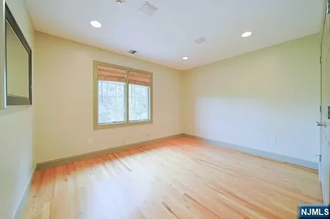 2 Candlewood Drive Old Tappan NJ 07675