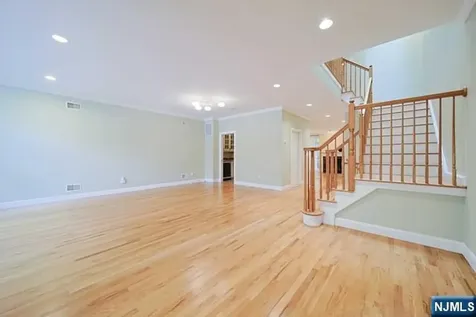 2 Candlewood Drive Old Tappan NJ 07675