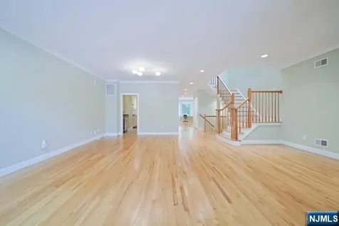 2 Candlewood Drive Old Tappan NJ 07675