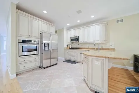 2 Candlewood Drive Old Tappan NJ 07675