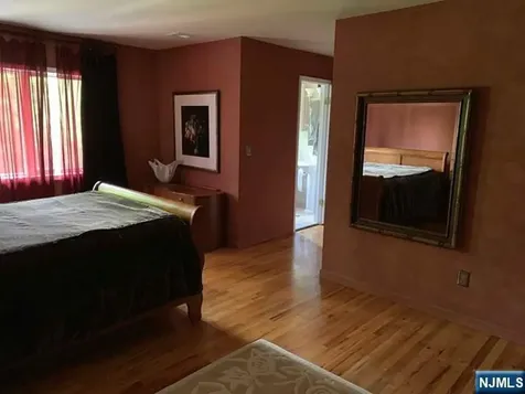 126 Hawthorne Avenue Park Ridge NJ 07656