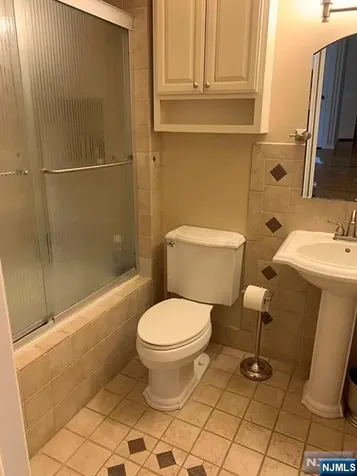 126 Hawthorne Avenue Park Ridge NJ 07656