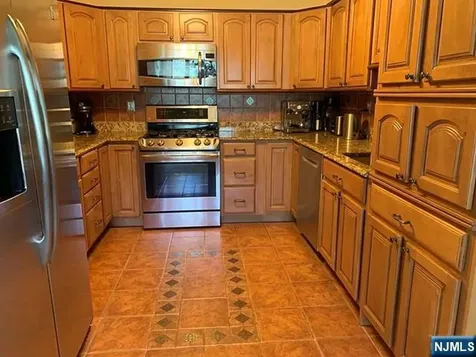 126 Hawthorne Avenue Park Ridge NJ 07656