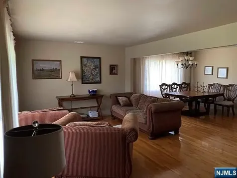 126 Hawthorne Avenue Park Ridge NJ 07656