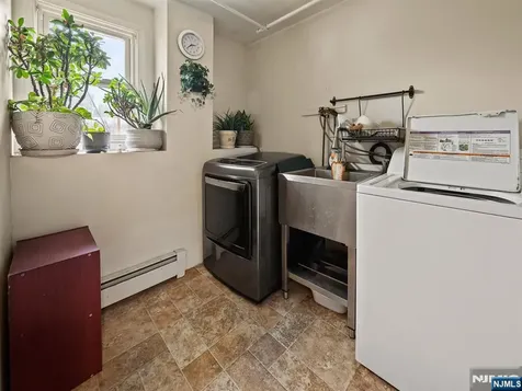33 Beech Street Little Ferry NJ 07643