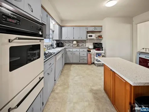 33 Beech Street Little Ferry NJ 07643