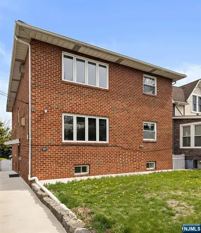 184 Central Lane Secaucus NJ 07094