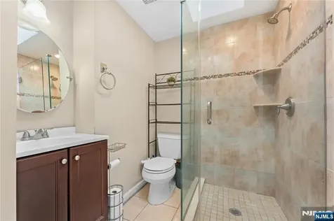 186 10th Avenue Hawthorne NJ 07506
