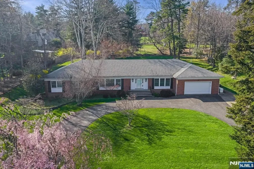 5 Edgehill Road West Orange NJ 07052
