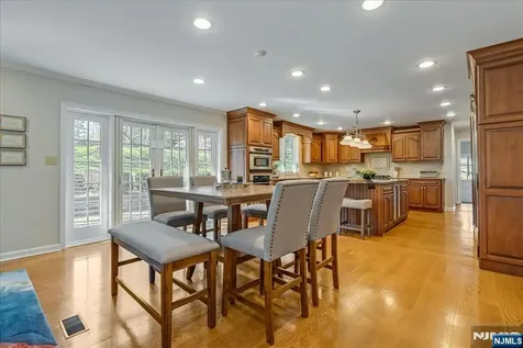 5 Edgehill Road West Orange NJ 07052