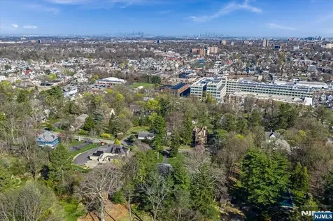 5 Edgehill Road West Orange NJ 07052