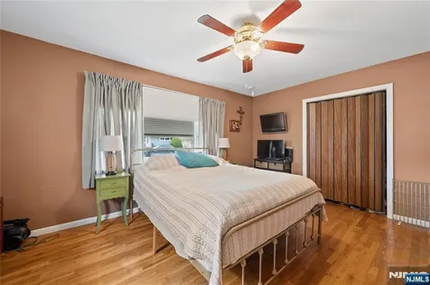 44 Scott Terrace Clifton NJ 07013
