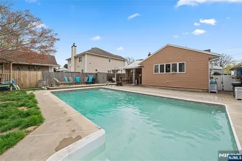 44 Scott Terrace Clifton NJ 07013