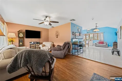 44 Scott Terrace Clifton NJ 07013
