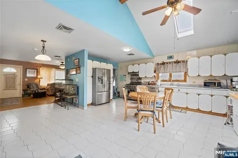 44 Scott Terrace Clifton NJ 07013