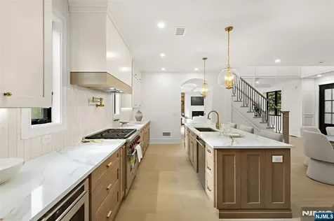308 Myrtle Street Haworth NJ 07641