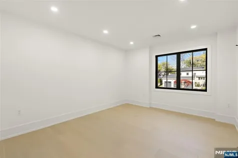 308 Myrtle Street Haworth NJ 07641