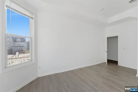 7 Prospect Terrace East Orange NJ 07017