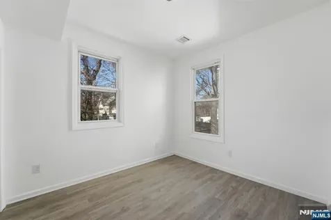 7 Prospect Terrace East Orange NJ 07017